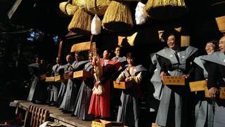 鬼は〜そと!福は〜うち!諏訪大社・節分祭。 鬼は〜そと!福は〜うち!諏訪大社・節分祭。