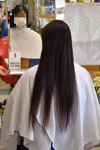 ヘアドネーションを行いました。 ヘアドネーションを行いました。