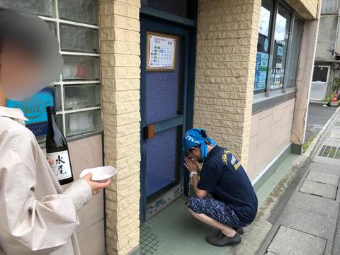 本日から建物に足場がかかって、耐震改修工事が始まります。 本日から建物に足場がかかって、耐震改修工事が始まります。