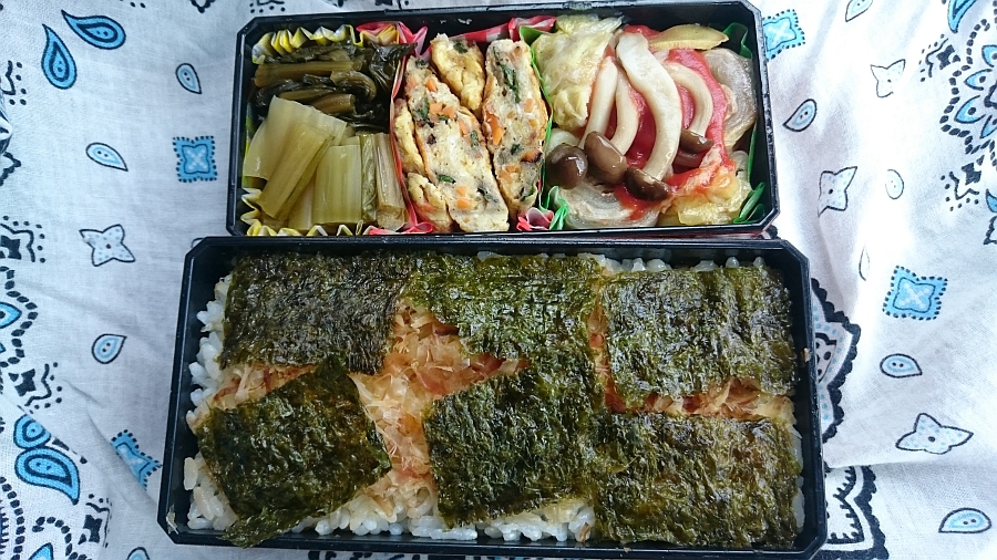 豚肉のロール白菜とにんじんと大葉のオムレツ弁当 豚肉のロール白菜とにんじんと大葉のオムレツ弁当
