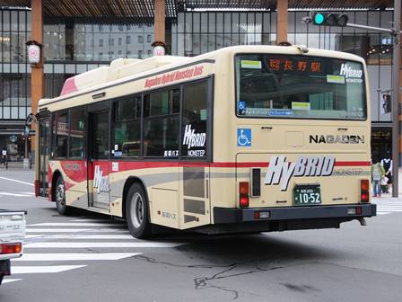 1052、長電バス、ブルーリボンシティ、ハイブリッド、長野駅