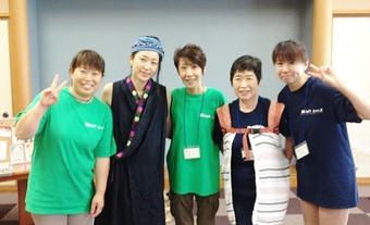 お母さんの救世主~Momssun~のイベントで歌いました。 お母さんの救世主~Momssun~のイベントで歌いました。