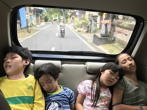 バリ島で暮らす友だち バリ島で暮らす友だち