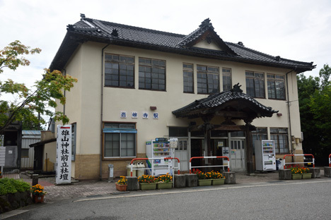 地鉄・岩峅寺駅のストラクチャー 地鉄・岩峅寺駅のストラクチャー