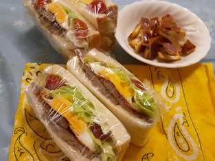 市販のハンバーグでサンドイッチ 市販のハンバーグでサンドイッチ