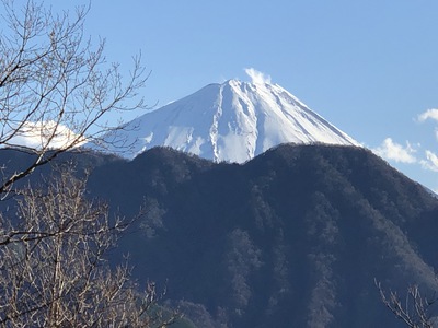 滝戸山へ　白峰三山・富士展望
