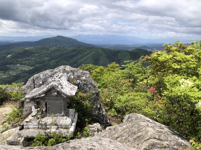 鎌倉岳　パッと広がる山頂展望