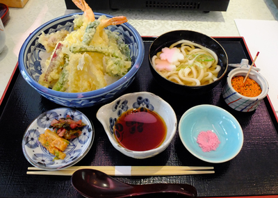 天ぷら丼　金沢兼六園　和食と和カフェ「さくら茶屋」