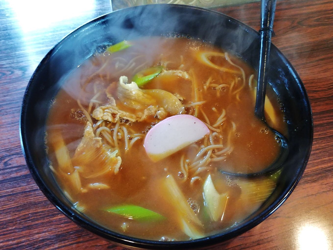 カレー南蛮そば&玉子焼き @信州の深夜食堂大町市強面のうどん屋のオヤジグルメ カレー南蛮そば&玉子焼き @信州の深夜食堂大町市強面のうどん屋のオヤジグルメ