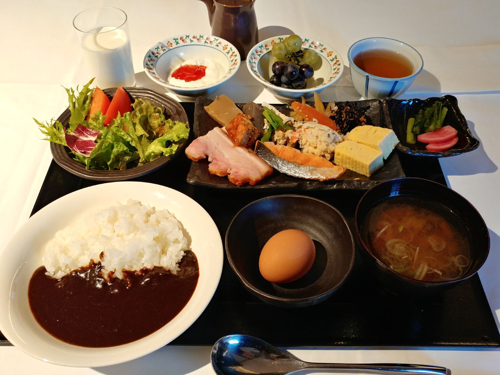 モーニング黒カレービュッフェ 松本ホテル花月 @松本市ホテル モーニング黒カレービュッフェ 松本ホテル花月 @松本市ホテル