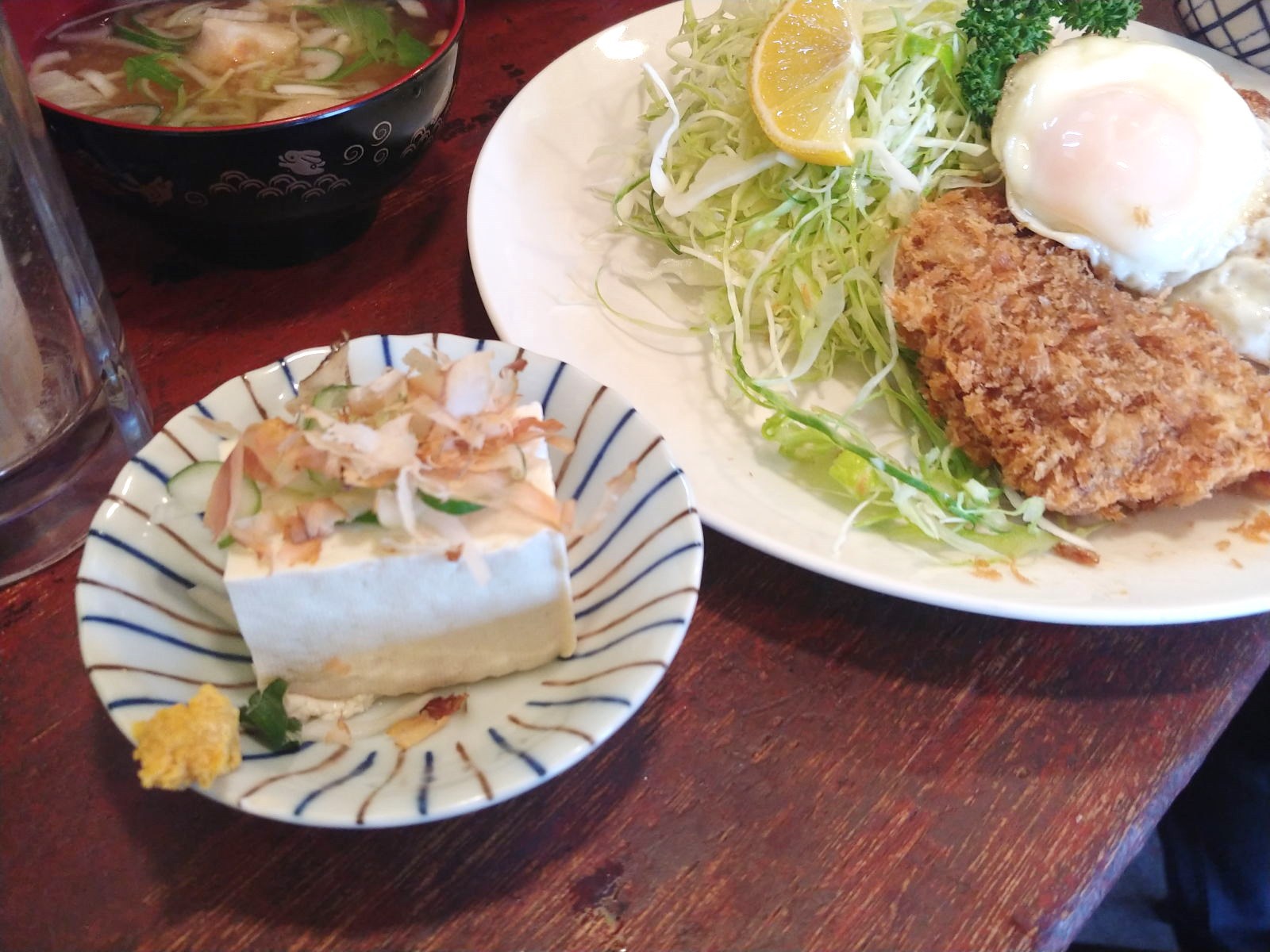 秋山食堂　メンチカツ定食　＠長野市超大盛りランチグルメ