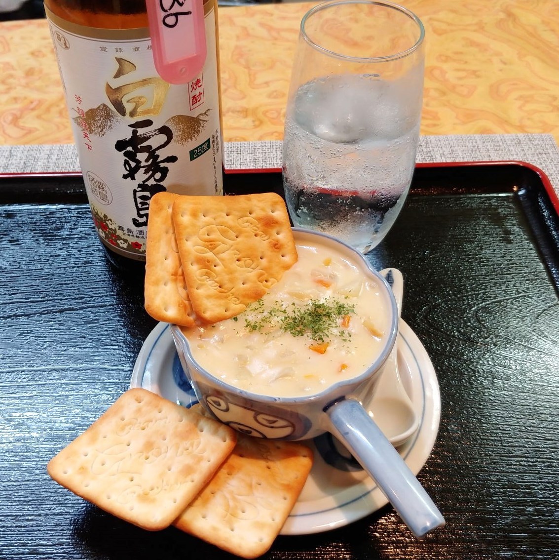 老舗洋食屋をも凌ぐ居酒屋の美人女将が作る超絶品クラムチャウダー @大町市一品料理 みつばち 老舗洋食屋をも凌ぐ居酒屋の美人女将が作る超絶品クラムチャウダー @大町市一品料理 みつばち