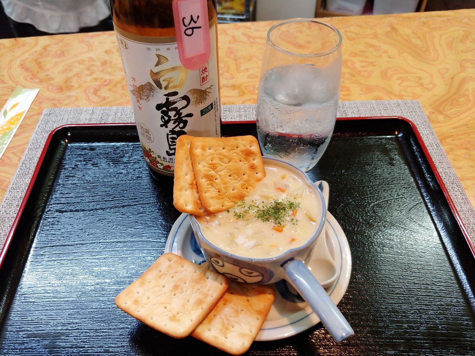老舗洋食屋をも凌ぐ居酒屋の美人女将が作る超絶品クラムチャウダー @大町市一品料理 みつばち 老舗洋食屋をも凌ぐ居酒屋の美人女将が作る超絶品クラムチャウダー @大町市一品料理 みつばち