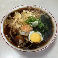 新宿食堂　糸魚川最後の秘店で食べる　「君知るや　真心つなぐ　新宿のたぬき月見蕎麦」