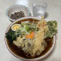 新宿食堂　糸魚川最後の秘店で食べる　「君知るや　真心つなぐ　新宿の天ぷら月見蕎麦」