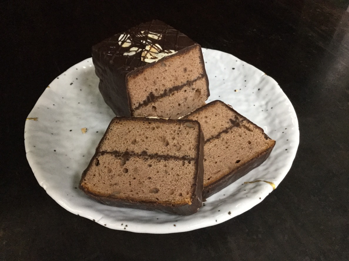 一誠堂のお菓子日和 冬の贅沢 チョコレートブランデーケーキ