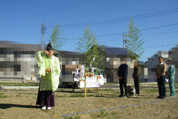 長野市篠ノ井で地鎮祭が執り行われました。