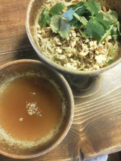 鹿味噌たまりつけ麺 解説
