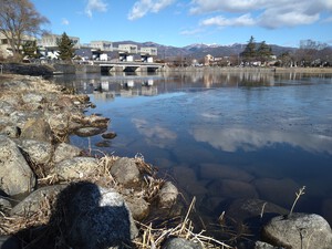 諏訪湖の氷