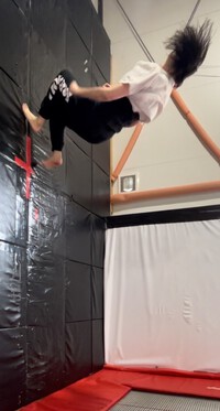 壁ジャンプ