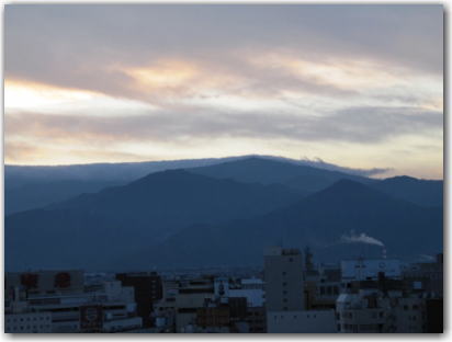 天気変化はゆっくり、週末の雨続報(10月20日)