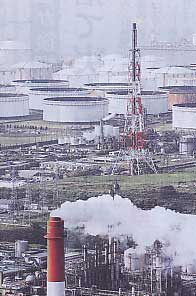 信濃毎日新聞 焦点「日本信用失う恐れ」