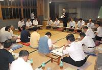 建設予定地住民への説明会 信濃毎日新聞より