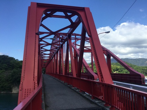 岩子島へ行く橋