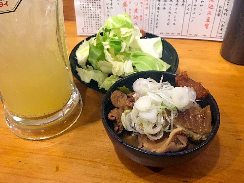 河内屋駅前店 モツ煮込み 河内屋駅前店 煮込みにもつ焼
