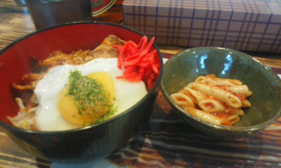 なっちょ12①「うまいか本舗」豚玉スペシャル+豚バラキムチ丼