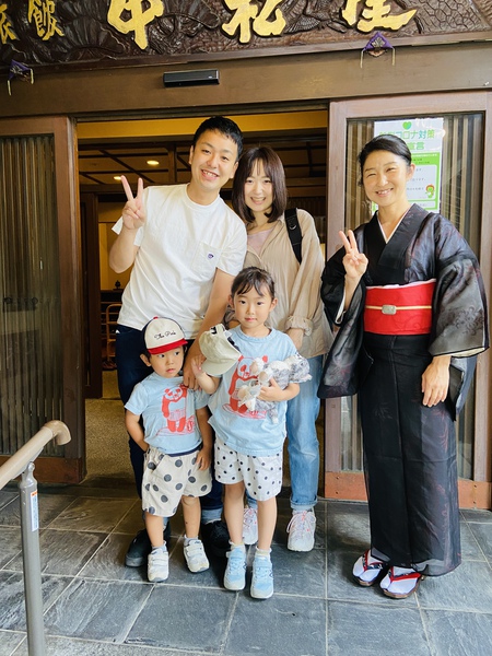 ママは、童顔美人❤️ アイドルだった⁉️ ママは、童顔美人❤️ アイドルだった⁉️