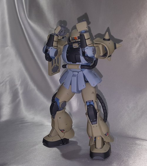 MG版シャア専用ザクⅡ シャア専用じゃない一般兵用ザク完成★ MG版シャア専用ザクⅡ シャア専用じゃない一般兵用ザク完成★