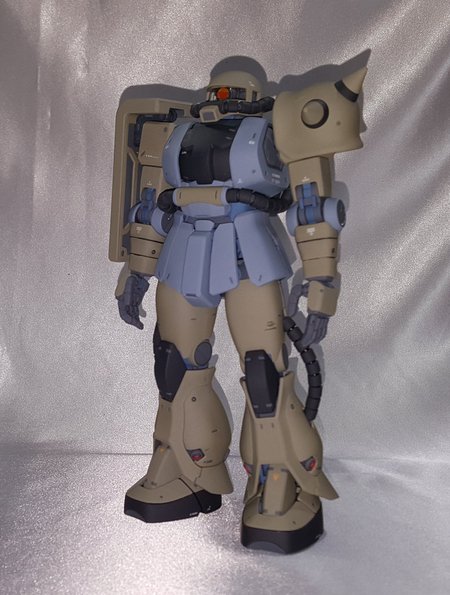 MG版シャア専用ザクⅡ シャア専用じゃない一般兵用ザク完成★ MG版シャア専用ザクⅡ シャア専用じゃない一般兵用ザク完成★