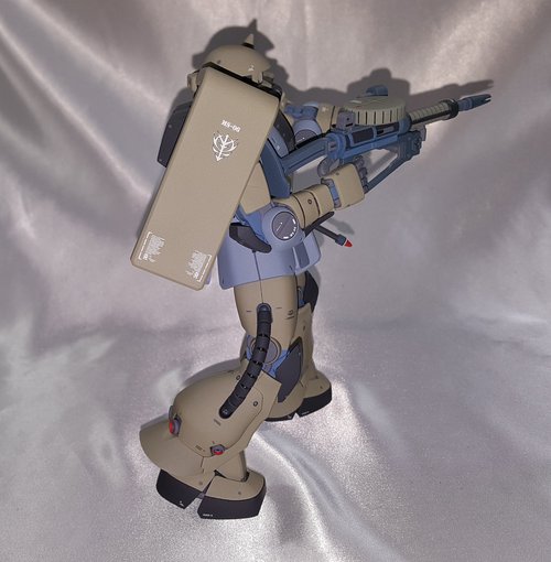 MG版シャア専用ザクⅡ シャア専用じゃない一般兵用ザク完成★ MG版シャア専用ザクⅡ シャア専用じゃない一般兵用ザク完成★