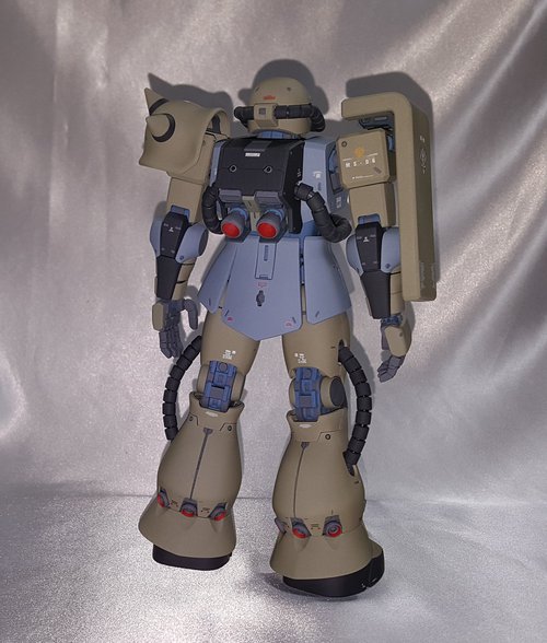 MG版シャア専用ザクⅡ シャア専用じゃない一般兵用ザク完成★ MG版シャア専用ザクⅡ シャア専用じゃない一般兵用ザク完成★