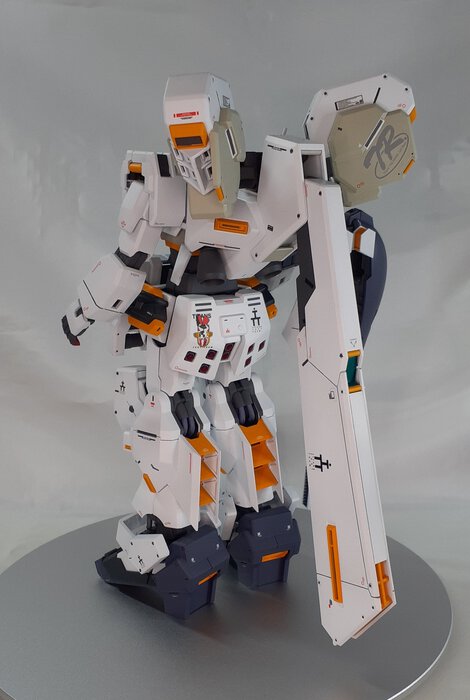 MG版ヘイズル・アウスラ 悩まされた塗装編 MG版ヘイズル・アウスラ 悩まされた塗装編