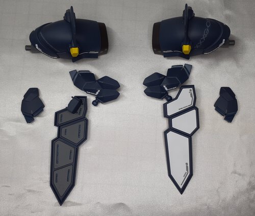 MG版ガンダムサンドロックEW(アーマディロ装備) 重量級っス MG版ガンダムサンドロックEW(アーマディロ装備) 重量級っス