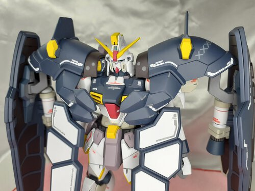 MG版ガンダムサンドロックEW(アーマディロ装備) 重量級っス MG版ガンダムサンドロックEW(アーマディロ装備) 重量級っス