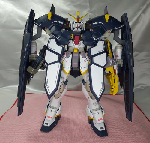 MG版ガンダムサンドロックEW(アーマディロ装備) 重量級っス MG版ガンダムサンドロックEW(アーマディロ装備) 重量級っス
