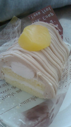 ツルヤのケーキ食べ比べ~♪ ツルヤのケーキ食べ比べ~♪