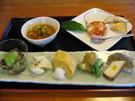 今月の前菜とデザート 今月の前菜とデザート