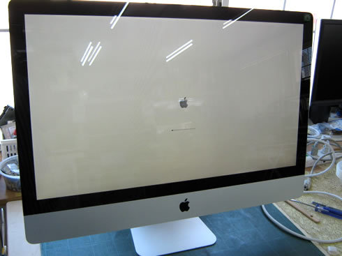 起動しない巨大iMac