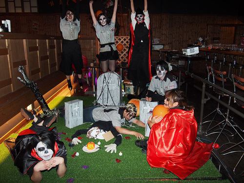 今年も、アニバのHalloween Party やります ♪