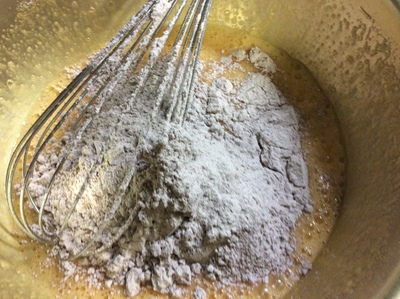 小麦粉投入 小麦粉投入