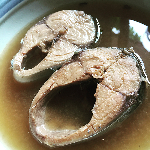 ミシッとした鯖らしい食感こそ鯖を生かす…三代食堂にて、煮魚定食。