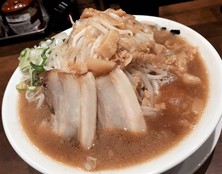 麺屋まる玉さん 麺屋まる玉さん