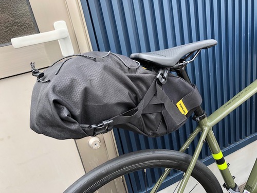キャンプへGO！自転車用大型バッグ各種あります♪