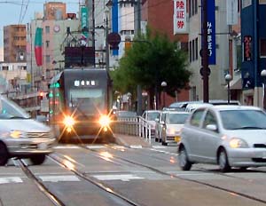 富山とトラム(路面電車)