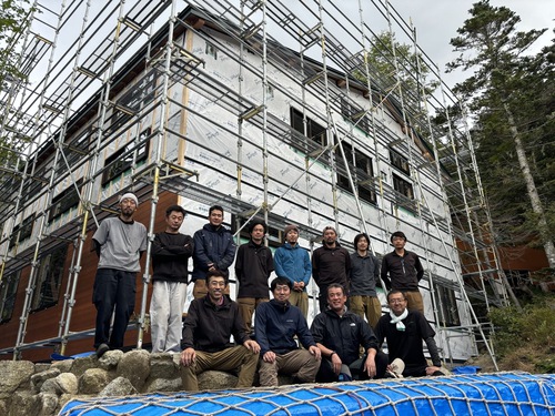 鳳凰小屋へ