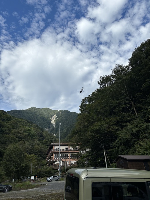 鳳凰小屋へ